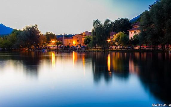 Casa Rosamari - Su Lago Di Posta Fibreno, Appartamento Con Camino Exterior photo